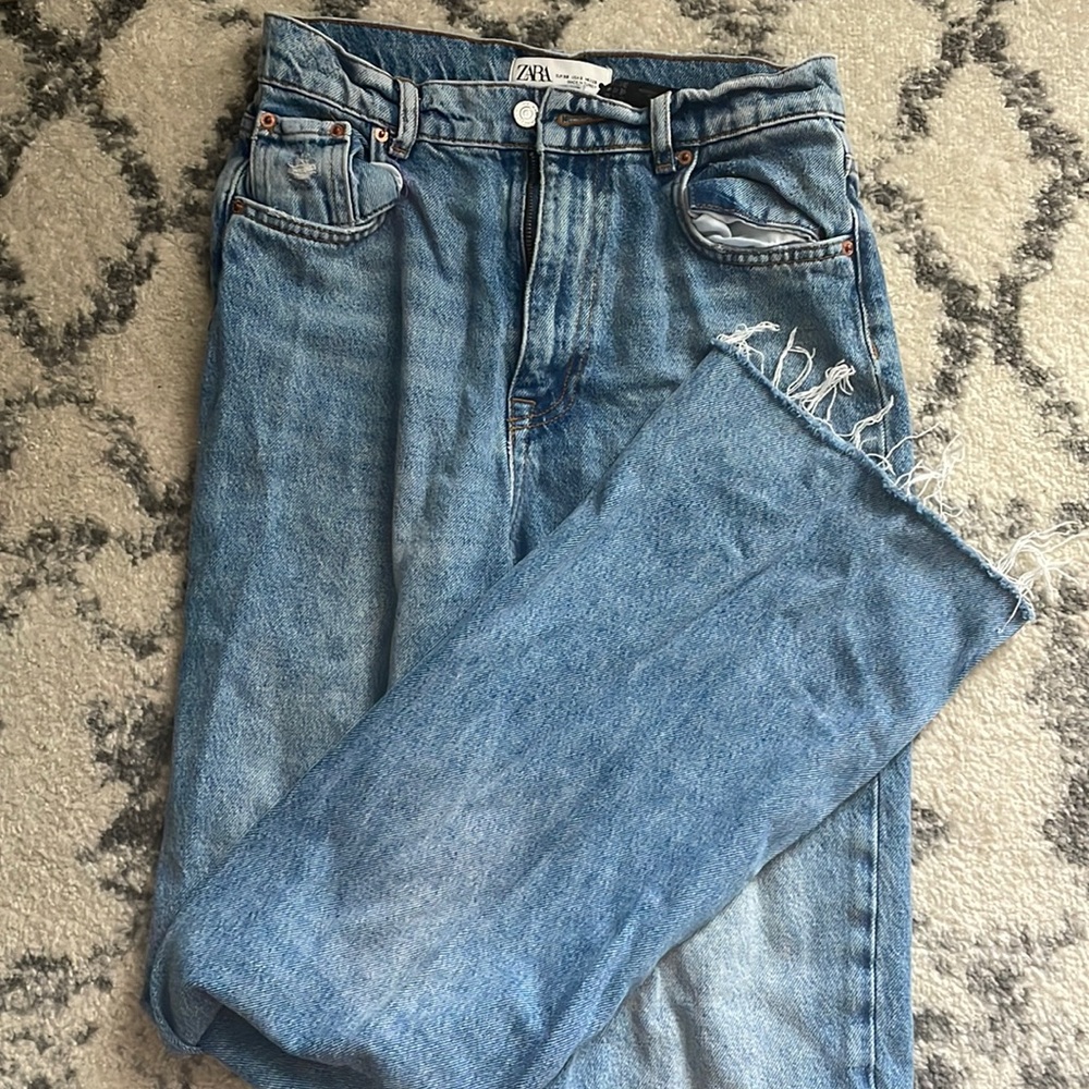 Zara 90s Full Length Jeans Women’s Size 6, EUR 38. NWOT. Sold out style